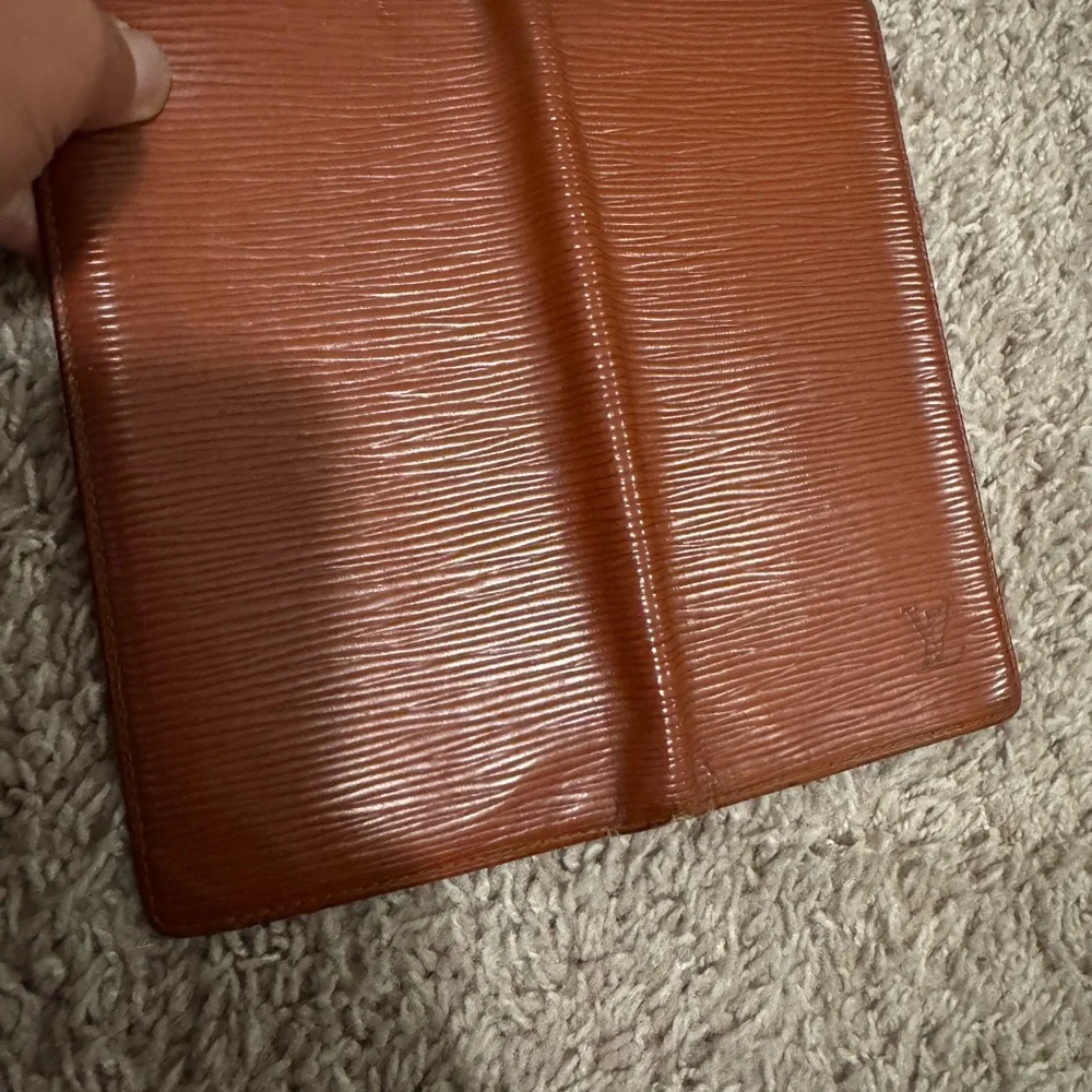 Designer Wallets - Picture 8 of 10